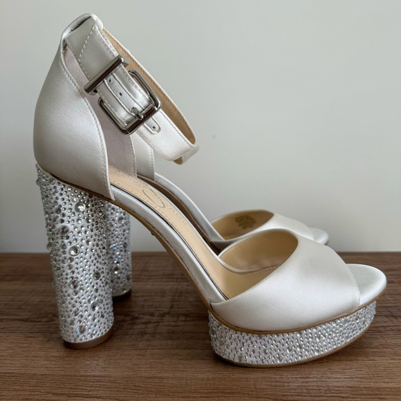 Jessica Simpson - Women's White Everyn Platform Sandal Heeled size 8.5 - Picture 6 of 15